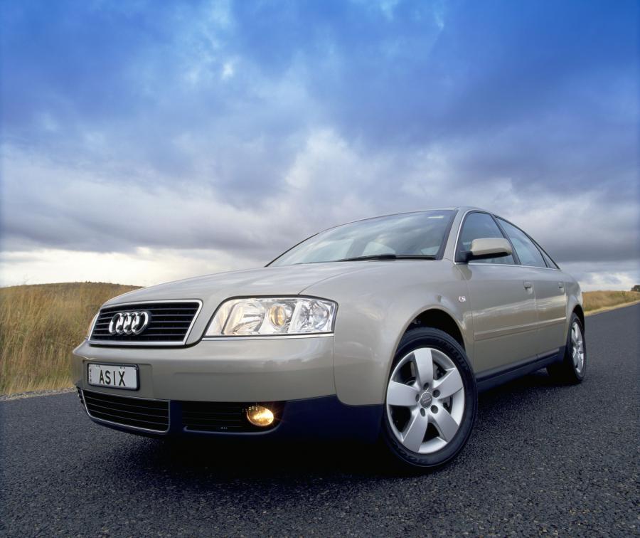  Audi A6 3.0 Sedan (4B, C5) 2002 года  (AU) (фото 1 из 4)